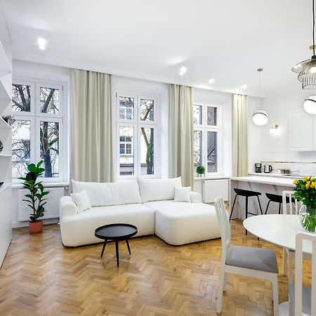 Tyzenhauz Apartments Krowoderska Street Krakow Luaran gambar