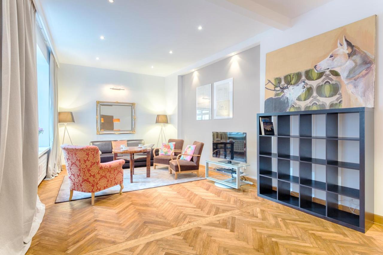 Tyzenhauz Apartments Krowoderska Street Krakow Luaran gambar