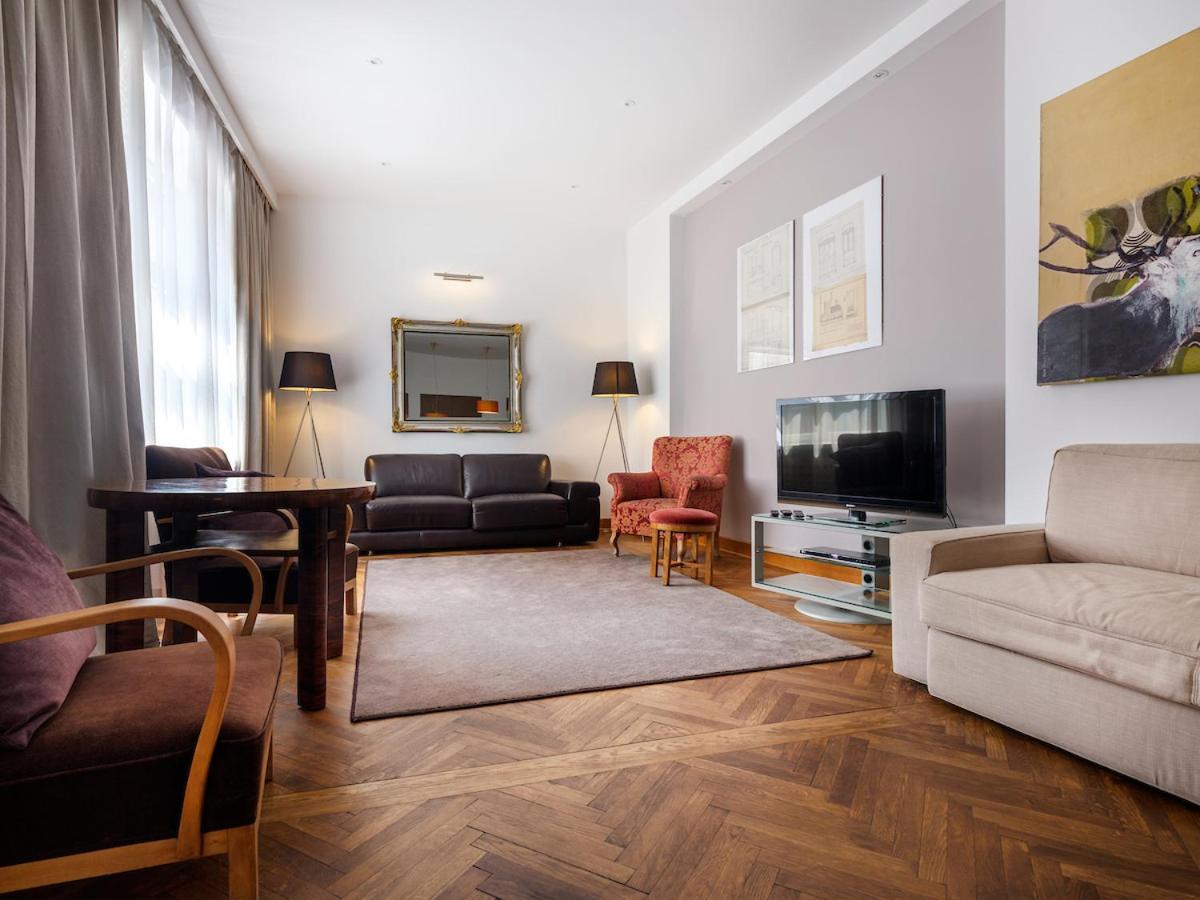 Tyzenhauz Apartments Krowoderska Street Krakow Luaran gambar