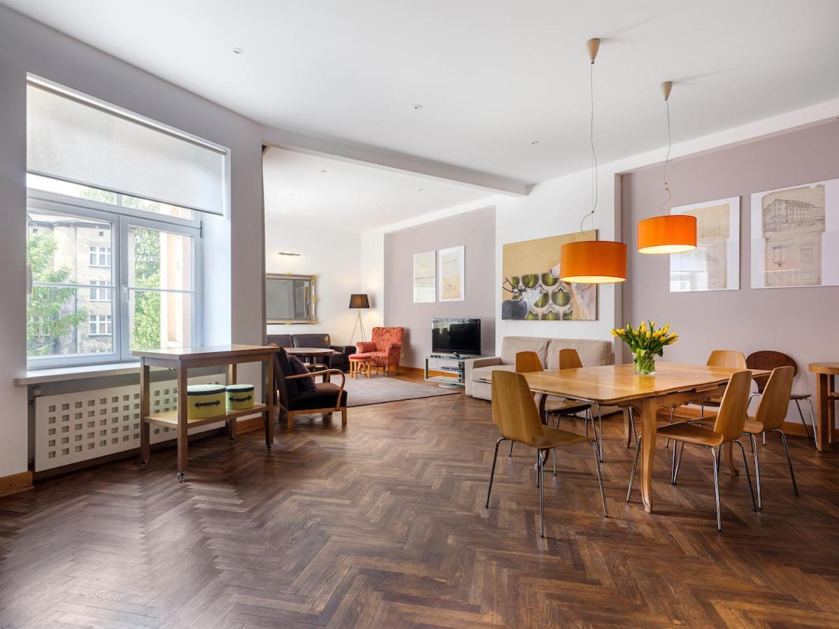 Tyzenhauz Apartments Krowoderska Street Krakow Luaran gambar