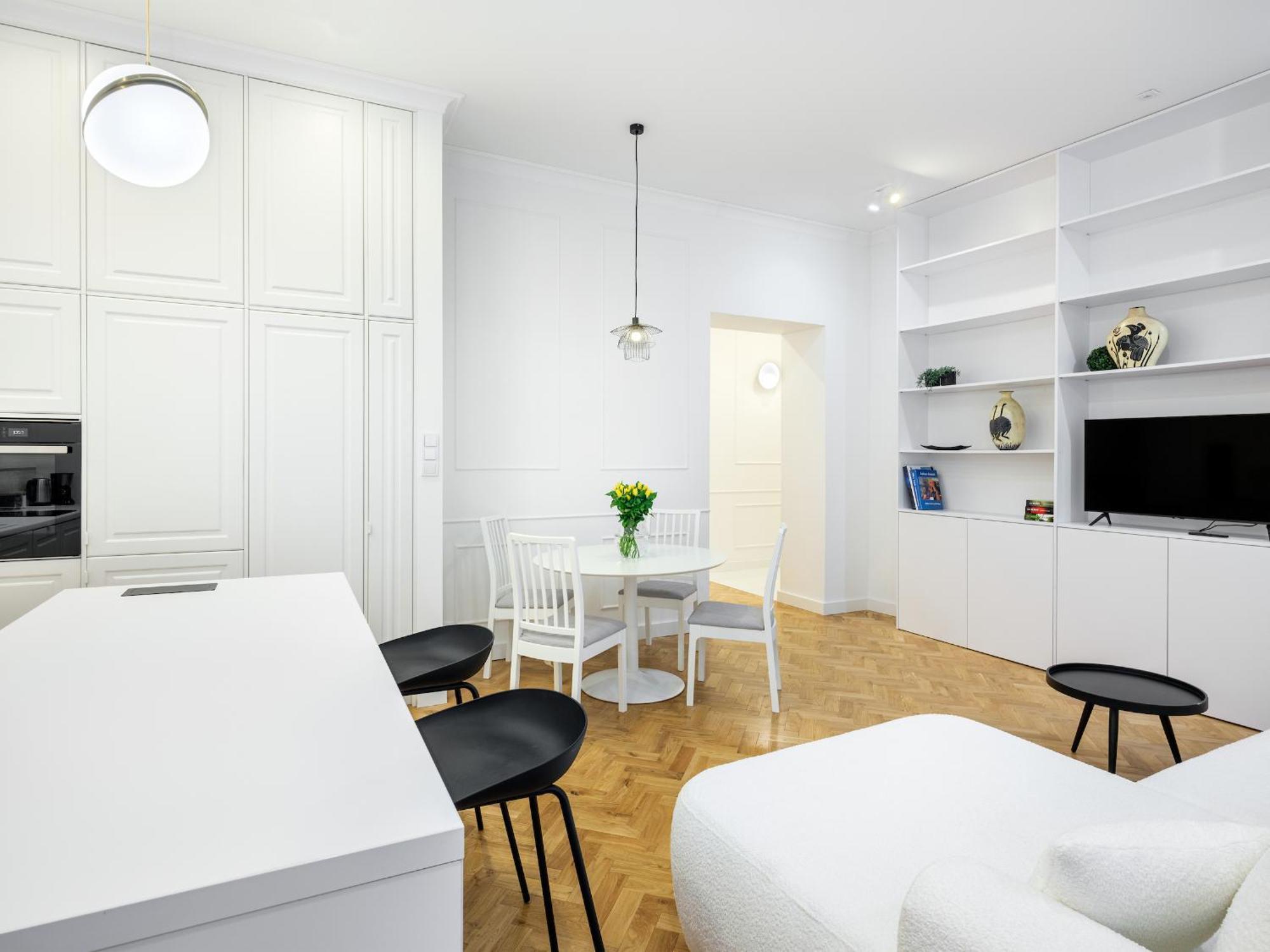 Tyzenhauz Apartments Krowoderska Street Krakow Luaran gambar