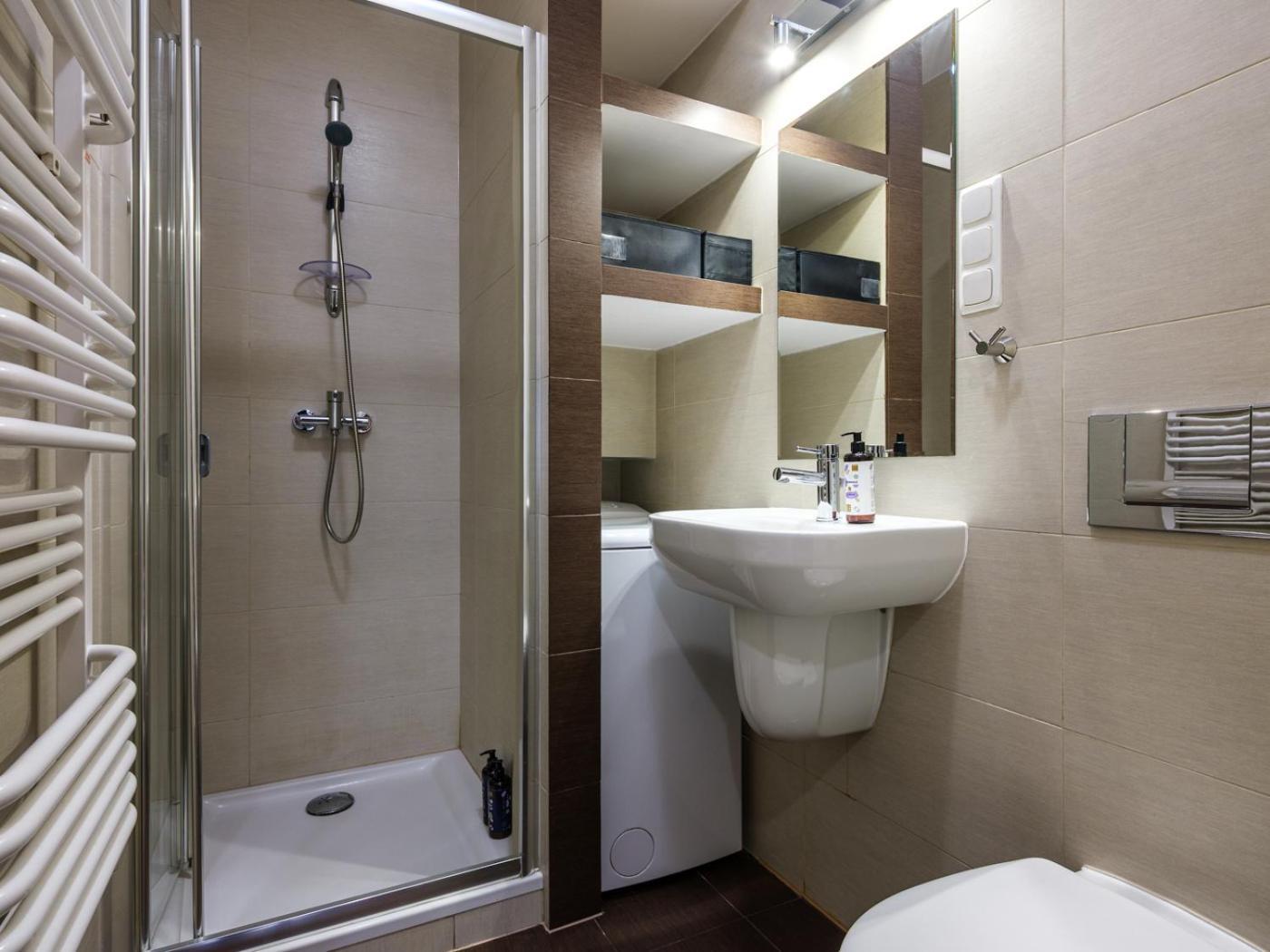 Tyzenhauz Apartments Krowoderska Street Krakow Luaran gambar