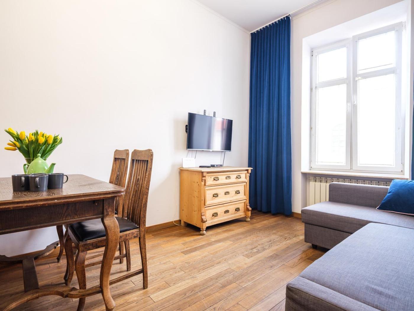 Tyzenhauz Apartments Krowoderska Street Krakow Luaran gambar